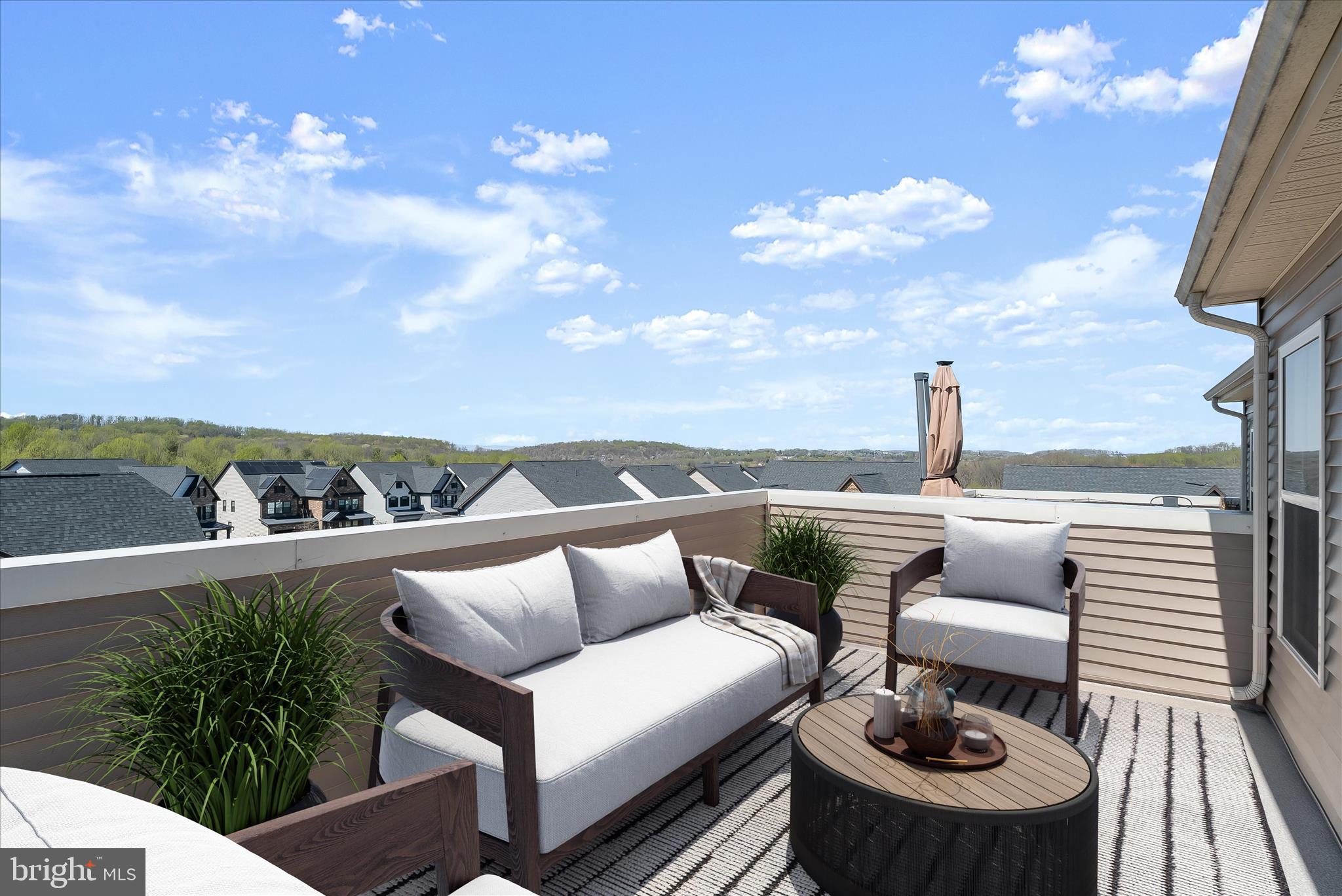 LAKE LINGANORE OAKDALE - Residential