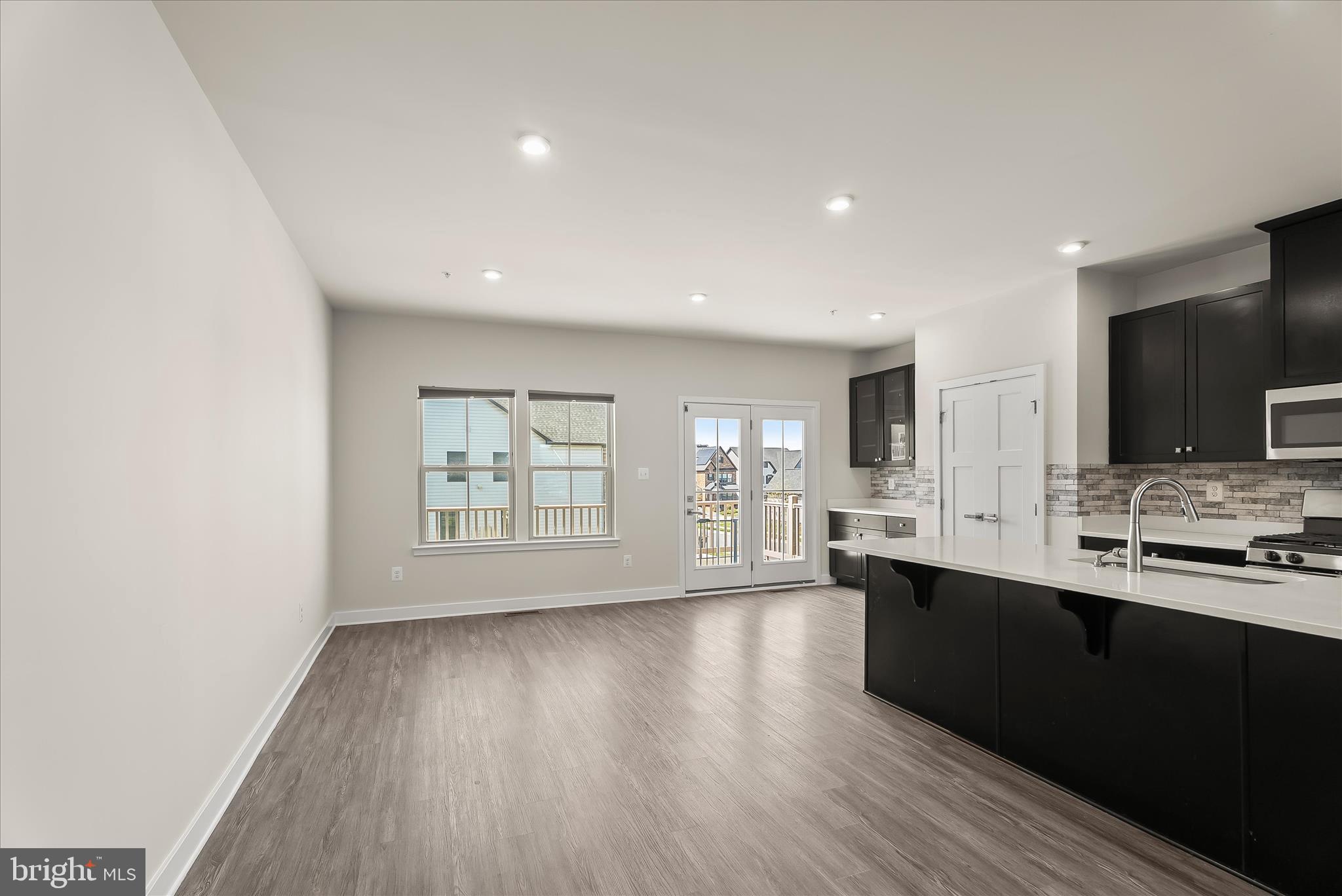 LAKE LINGANORE OAKDALE - Residential