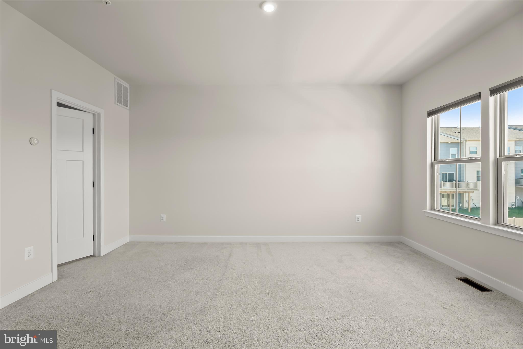 LAKE LINGANORE OAKDALE - Residential