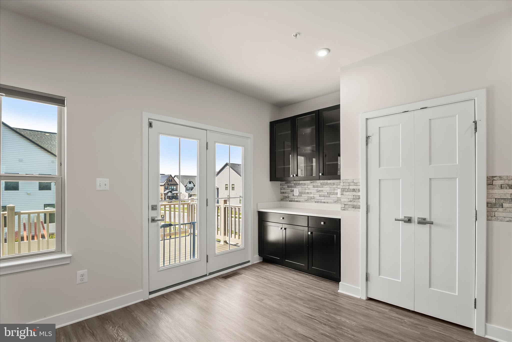 LAKE LINGANORE OAKDALE - Residential