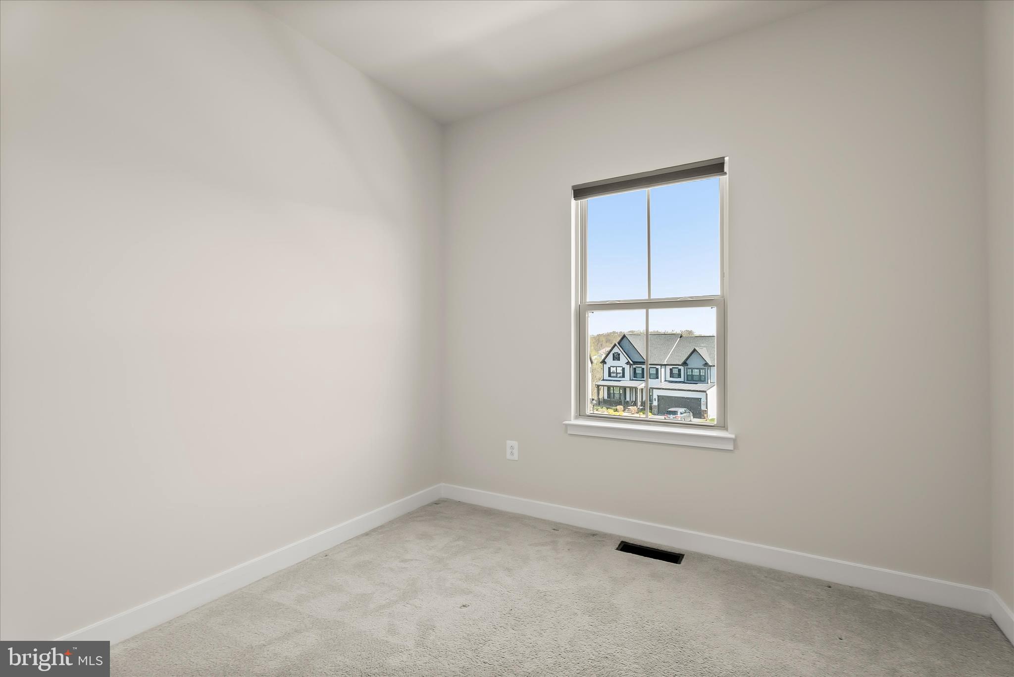 LAKE LINGANORE OAKDALE - Residential