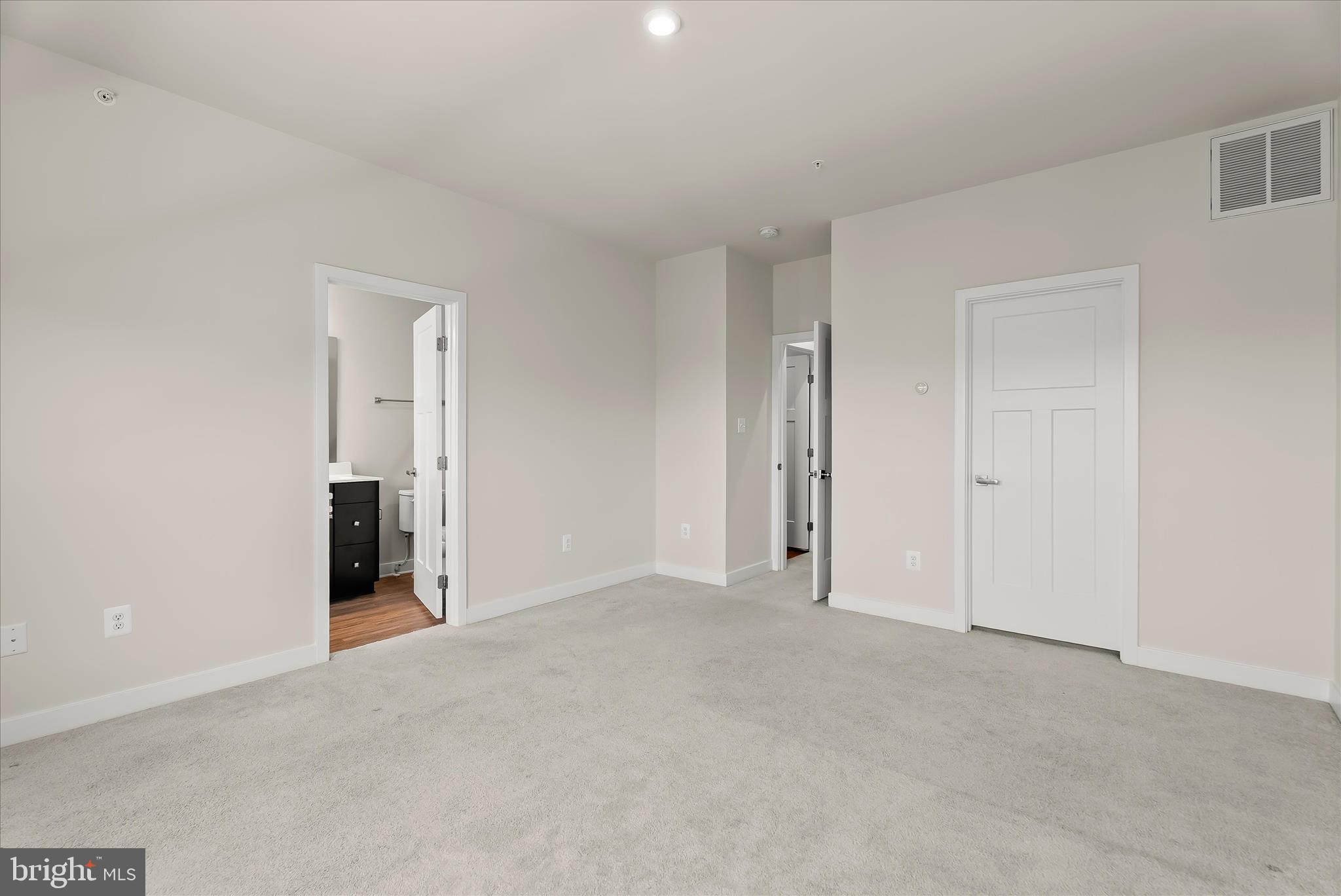 LAKE LINGANORE OAKDALE - Residential