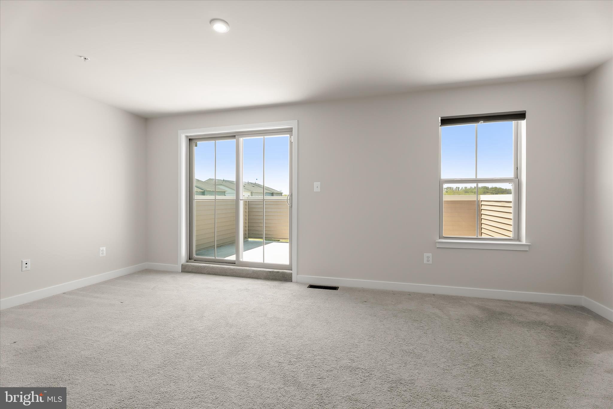 LAKE LINGANORE OAKDALE - Residential