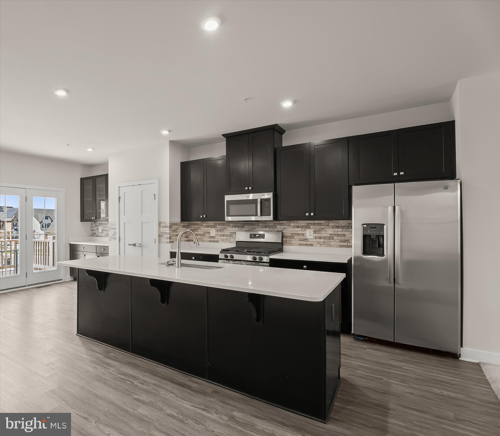 LAKE LINGANORE OAKDALE - Residential