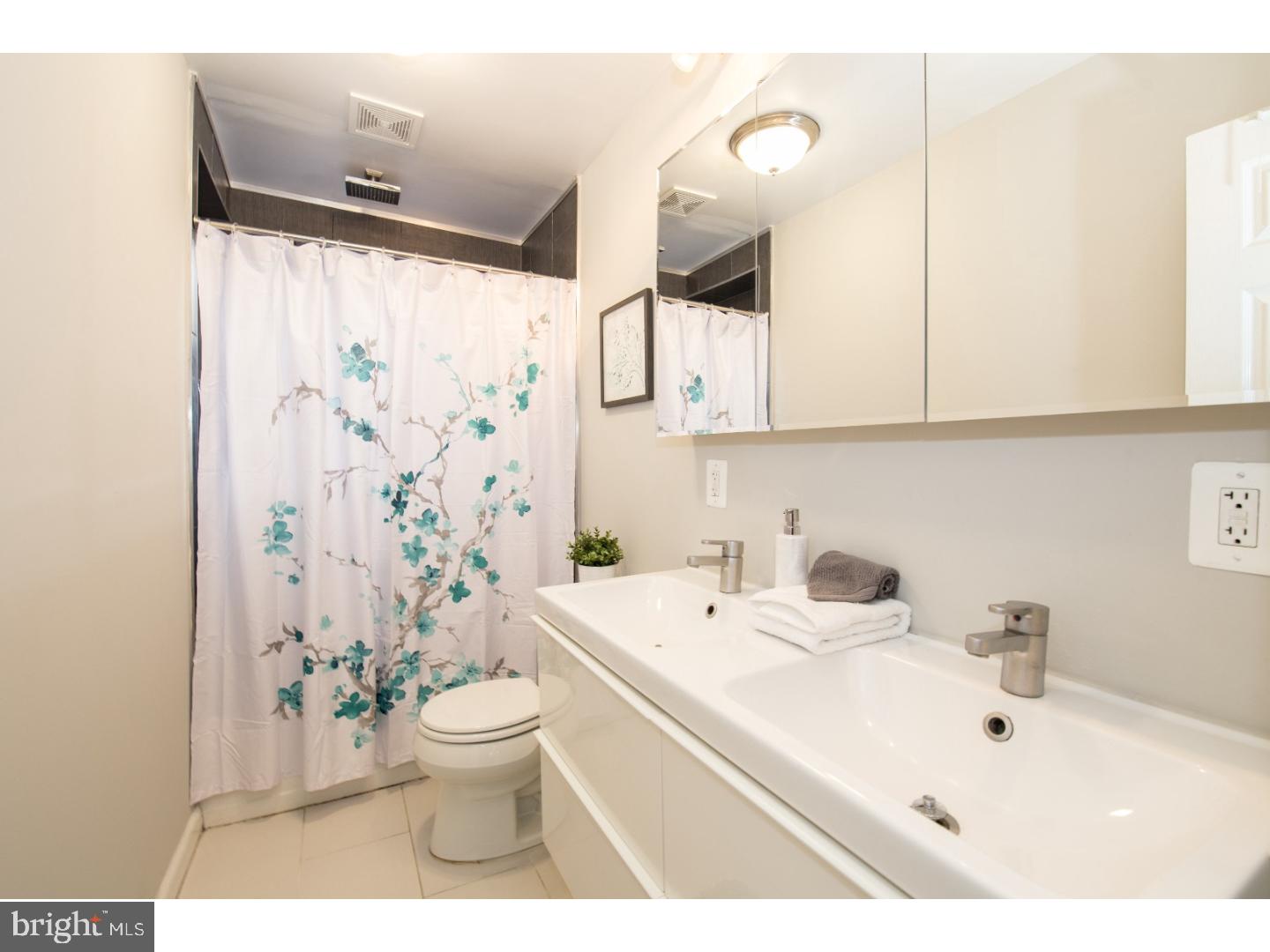 PASSYUNK SQUARE - Residential