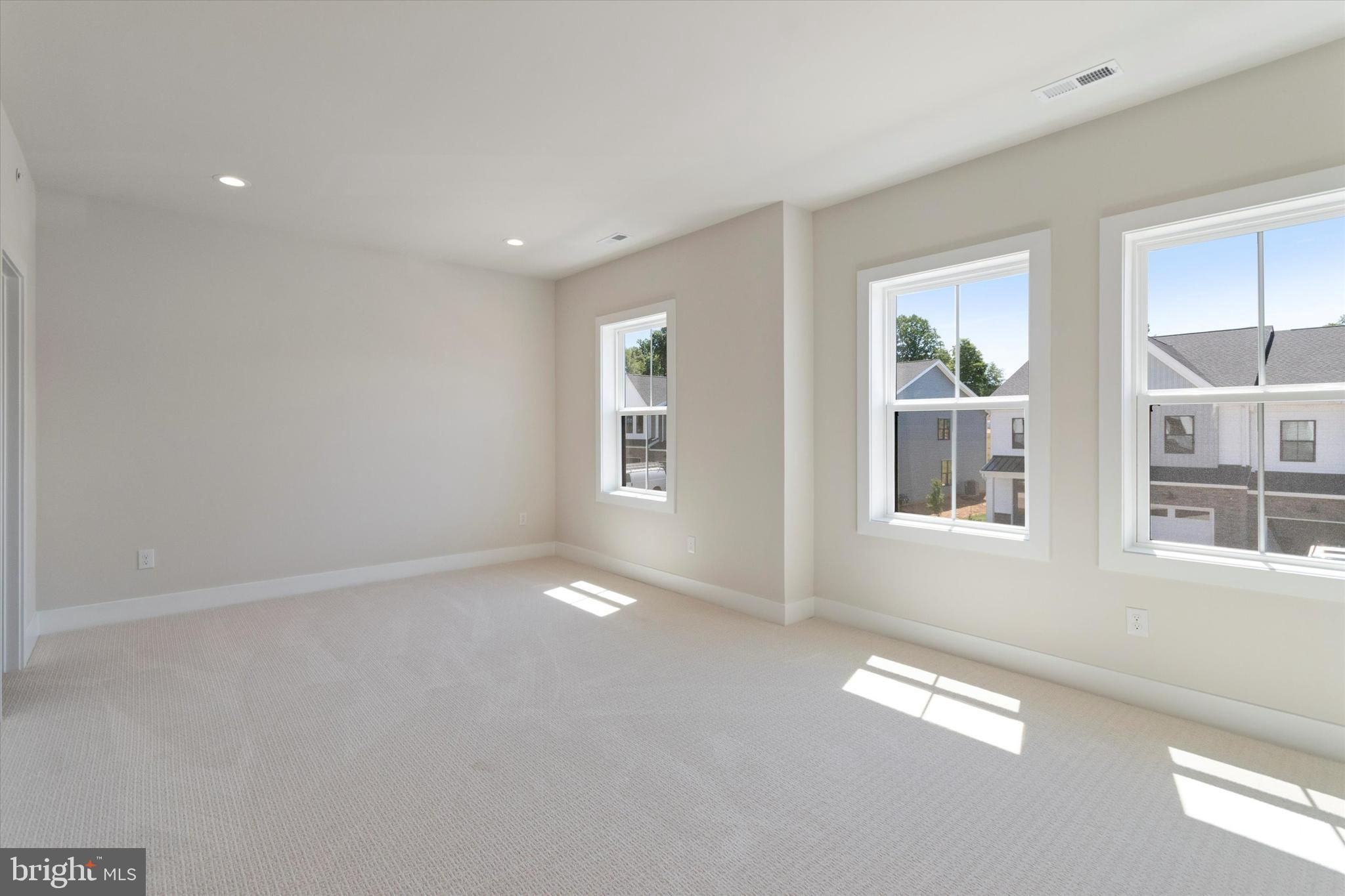 DOWNINGTOWN - Residential