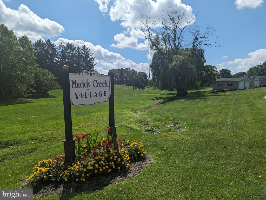 Photo of 39 BILL DR, DENVER, PA 17517 (MLS # PALA2039314)