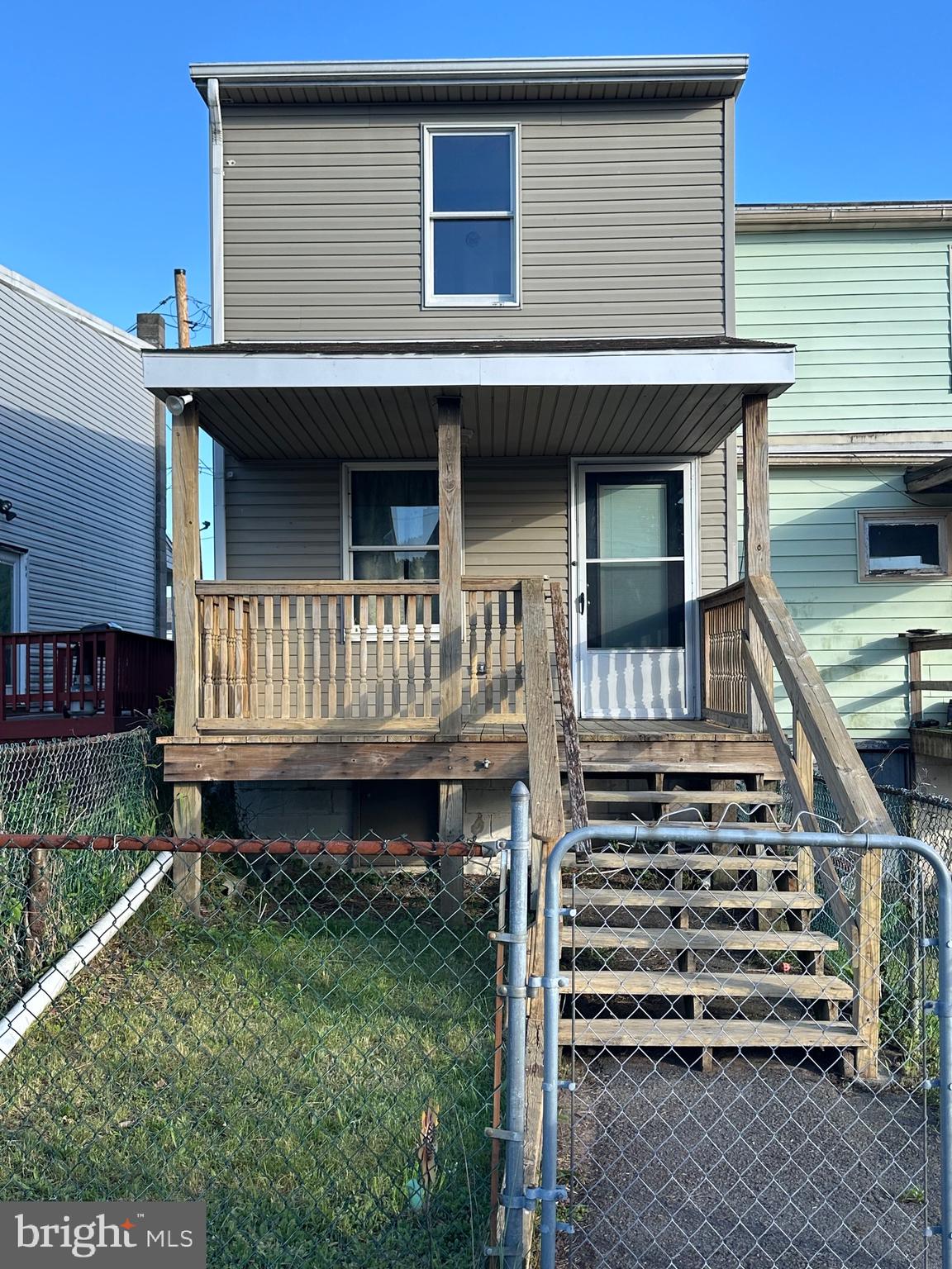 531 W HOWARD STREET