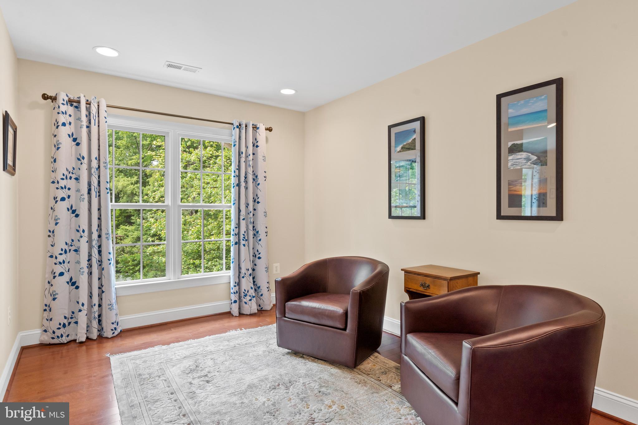 WOODLEY HILLS - Residential