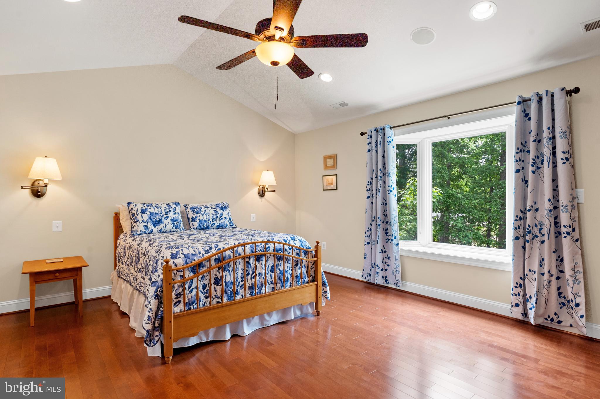 WOODLEY HILLS - Residential