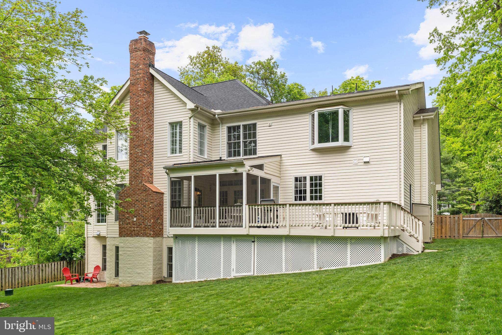 WOODLEY HILLS - Residential