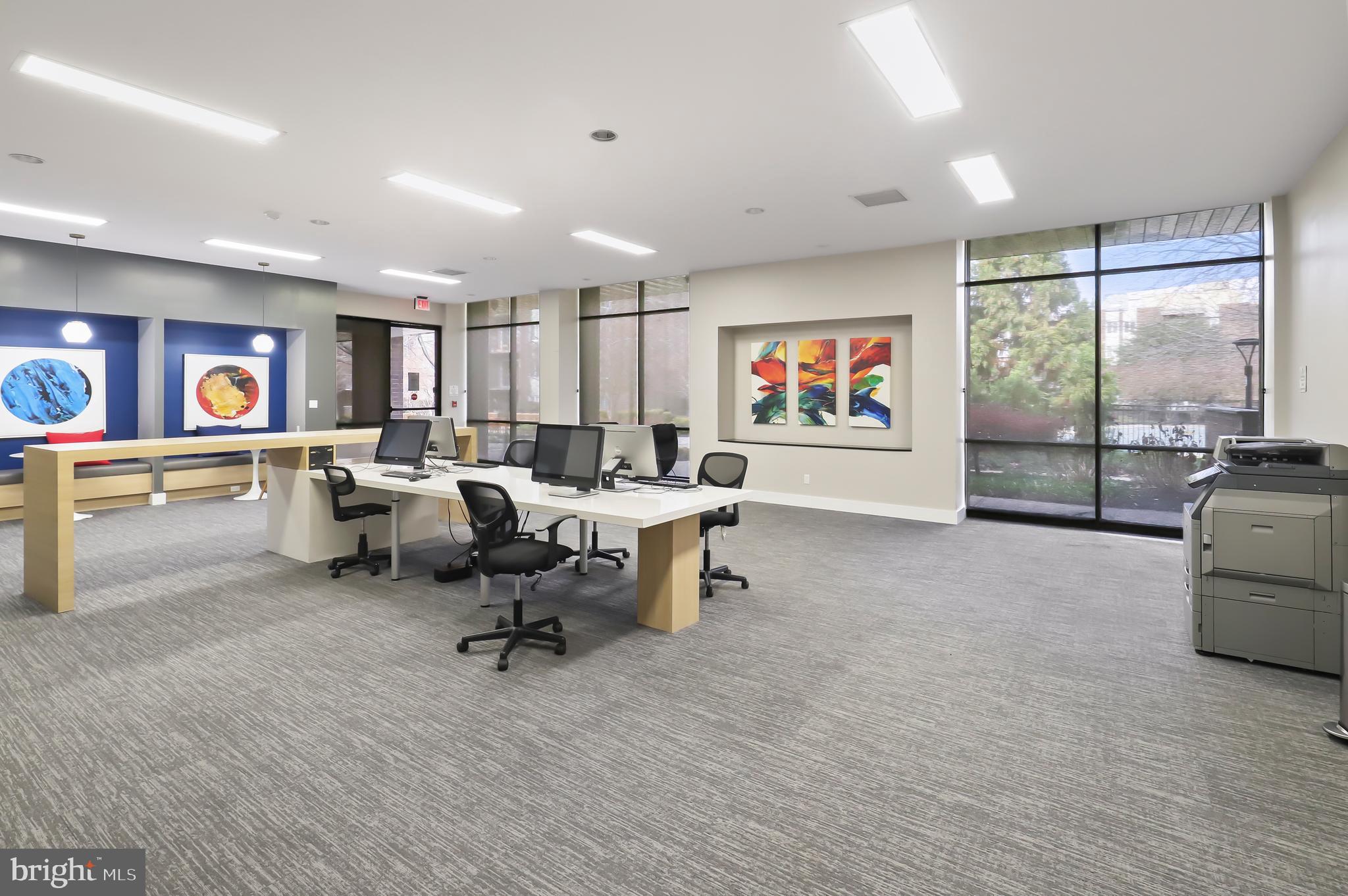 EOS TWENTY-ONE - Residential