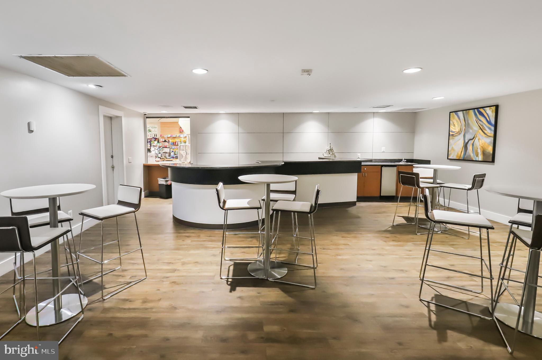 EOS TWENTY-ONE - Residential