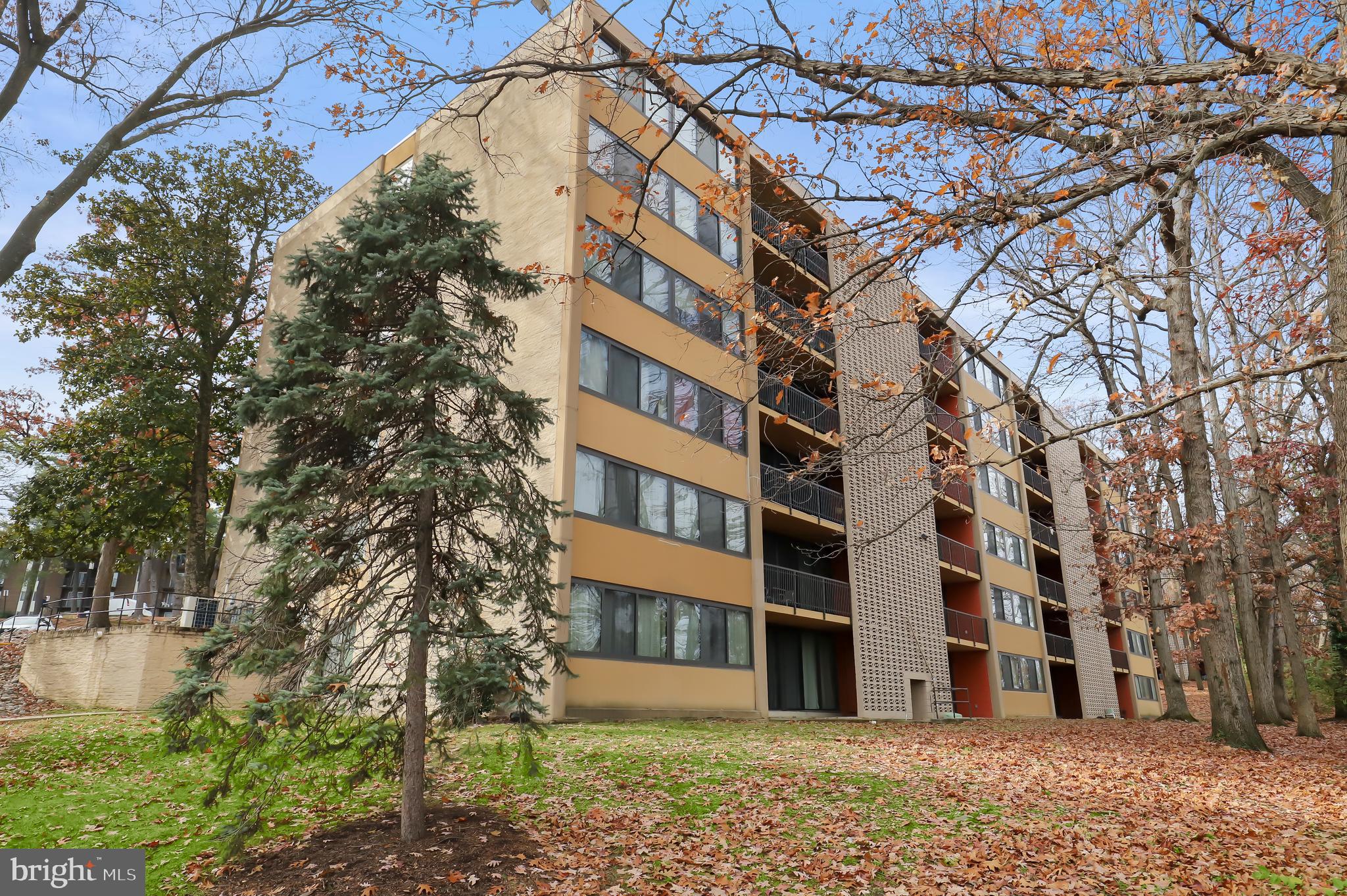 EOS TWENTY-ONE - Residential