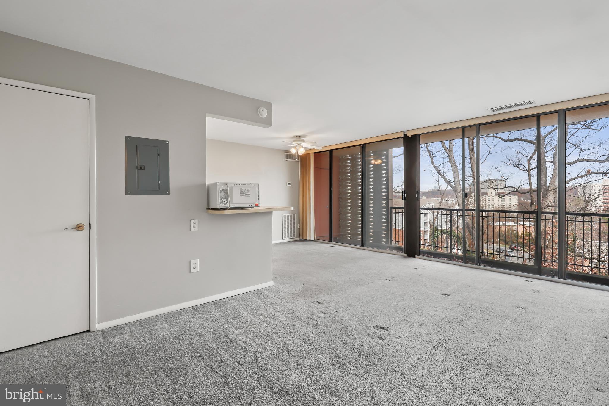 EOS TWENTY-ONE - Residential