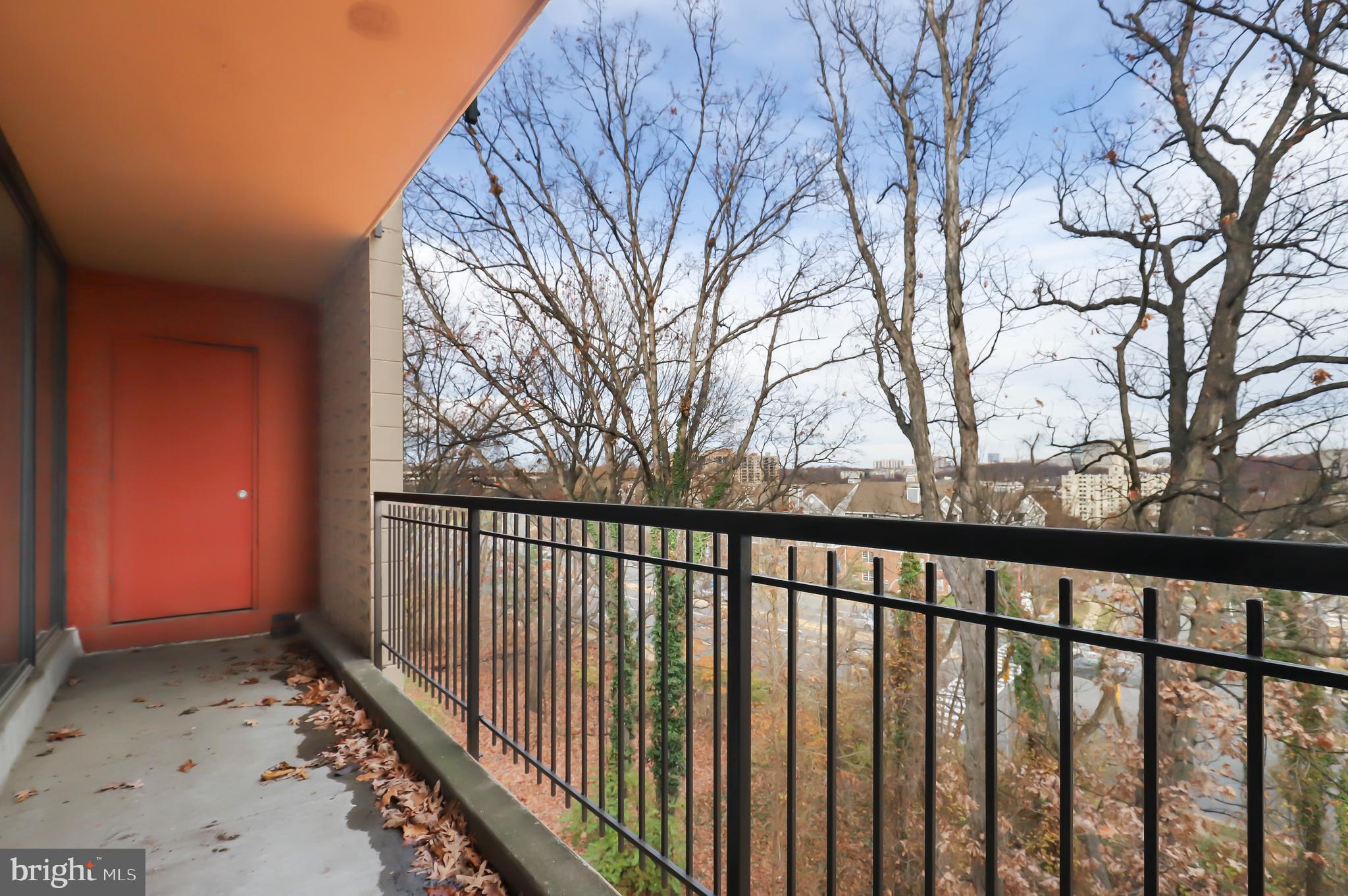 EOS TWENTY-ONE - Residential