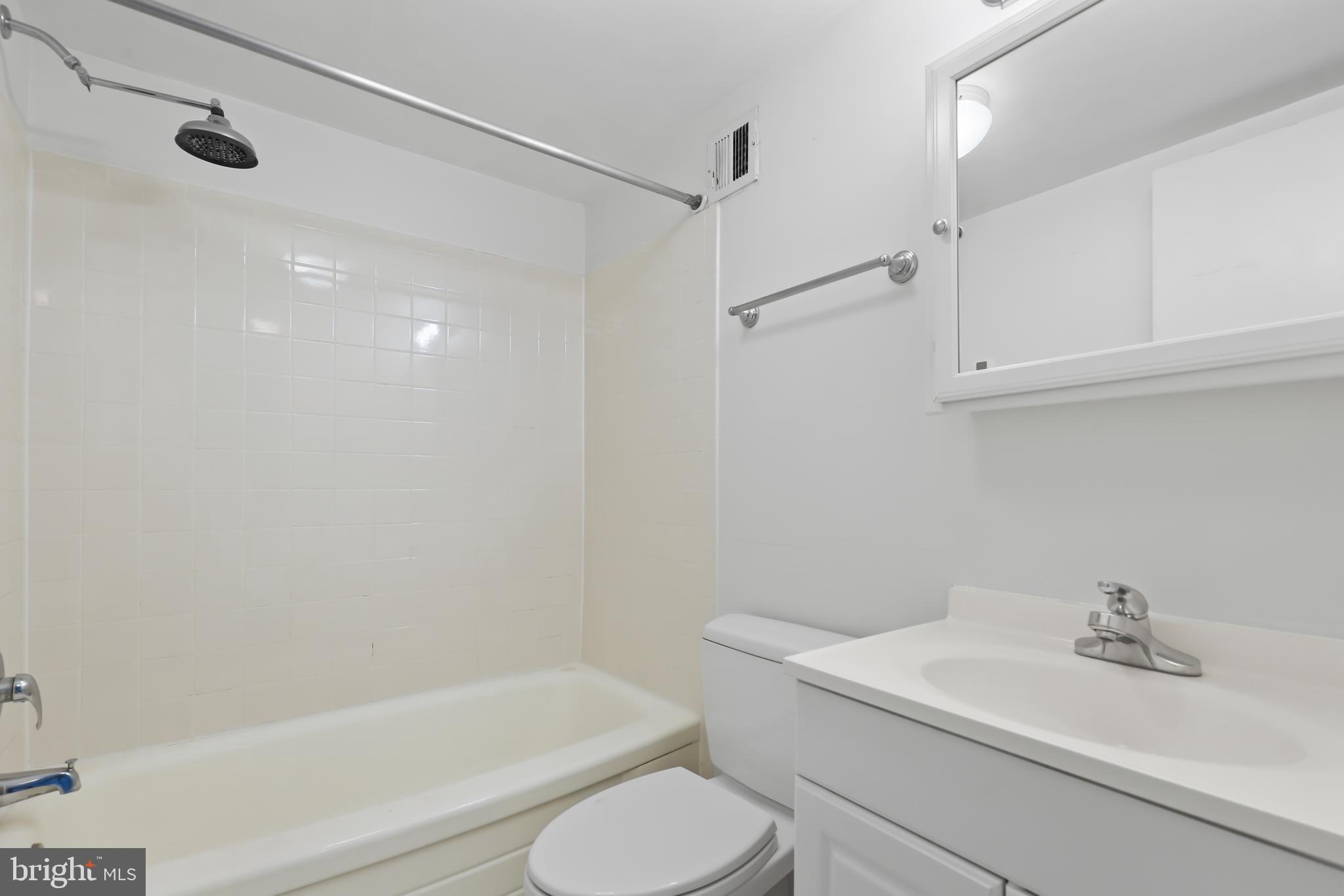 EOS TWENTY-ONE - Residential