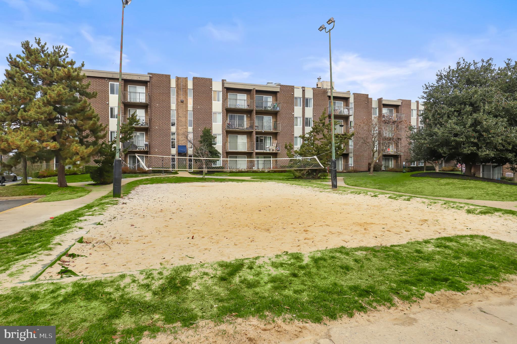 EOS TWENTY-ONE - Residential