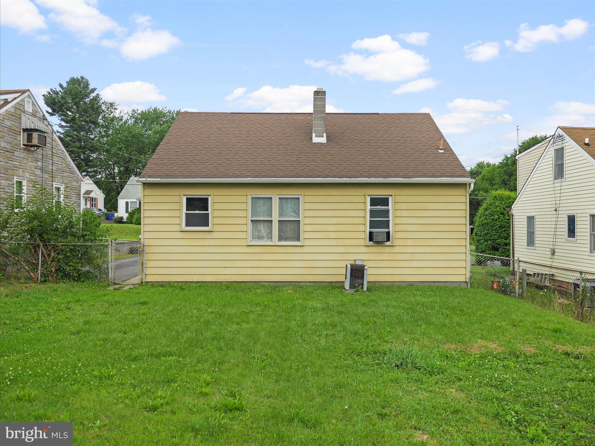 HAGERSTOWN - Residential