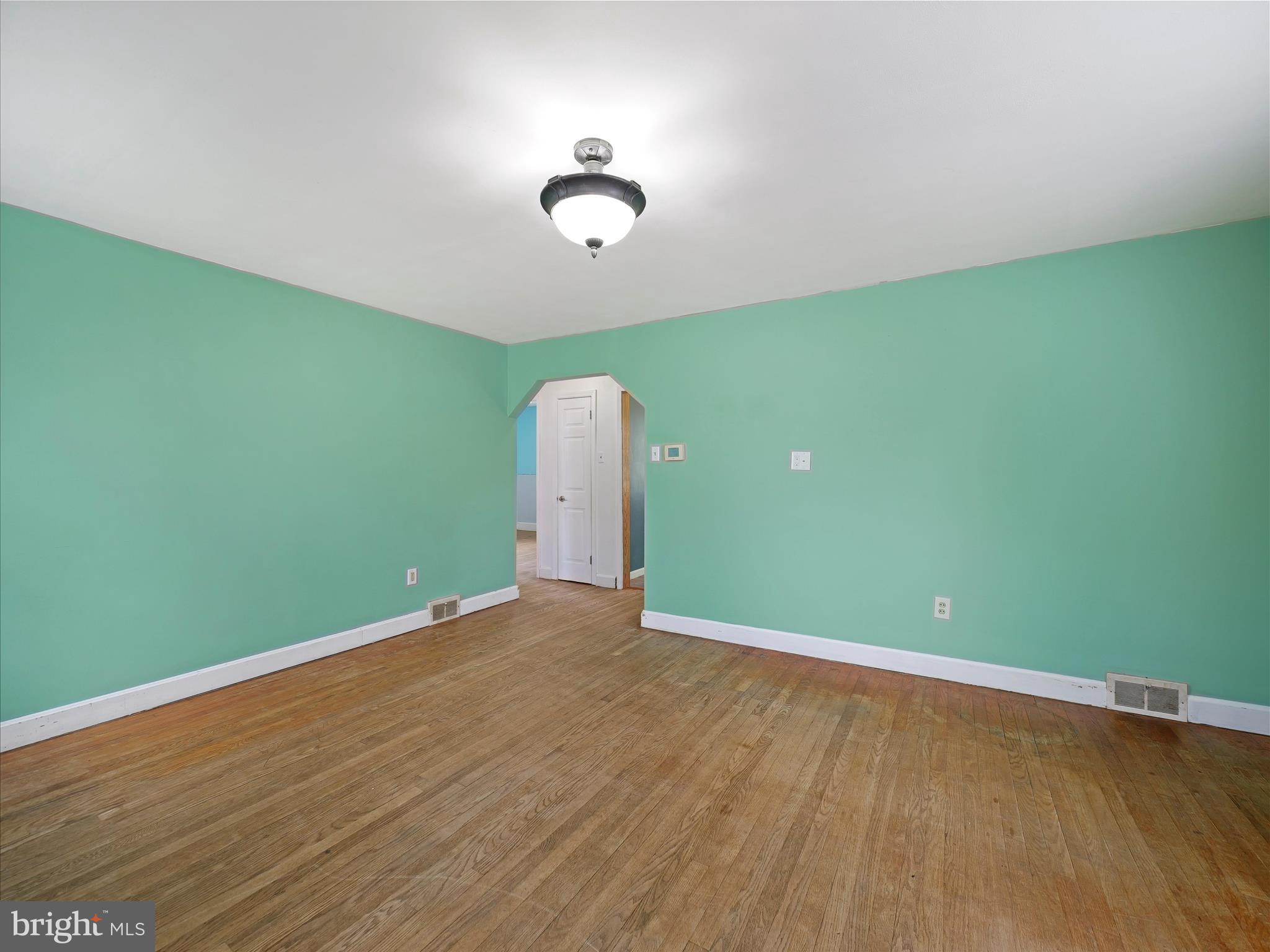 HAGERSTOWN - Residential