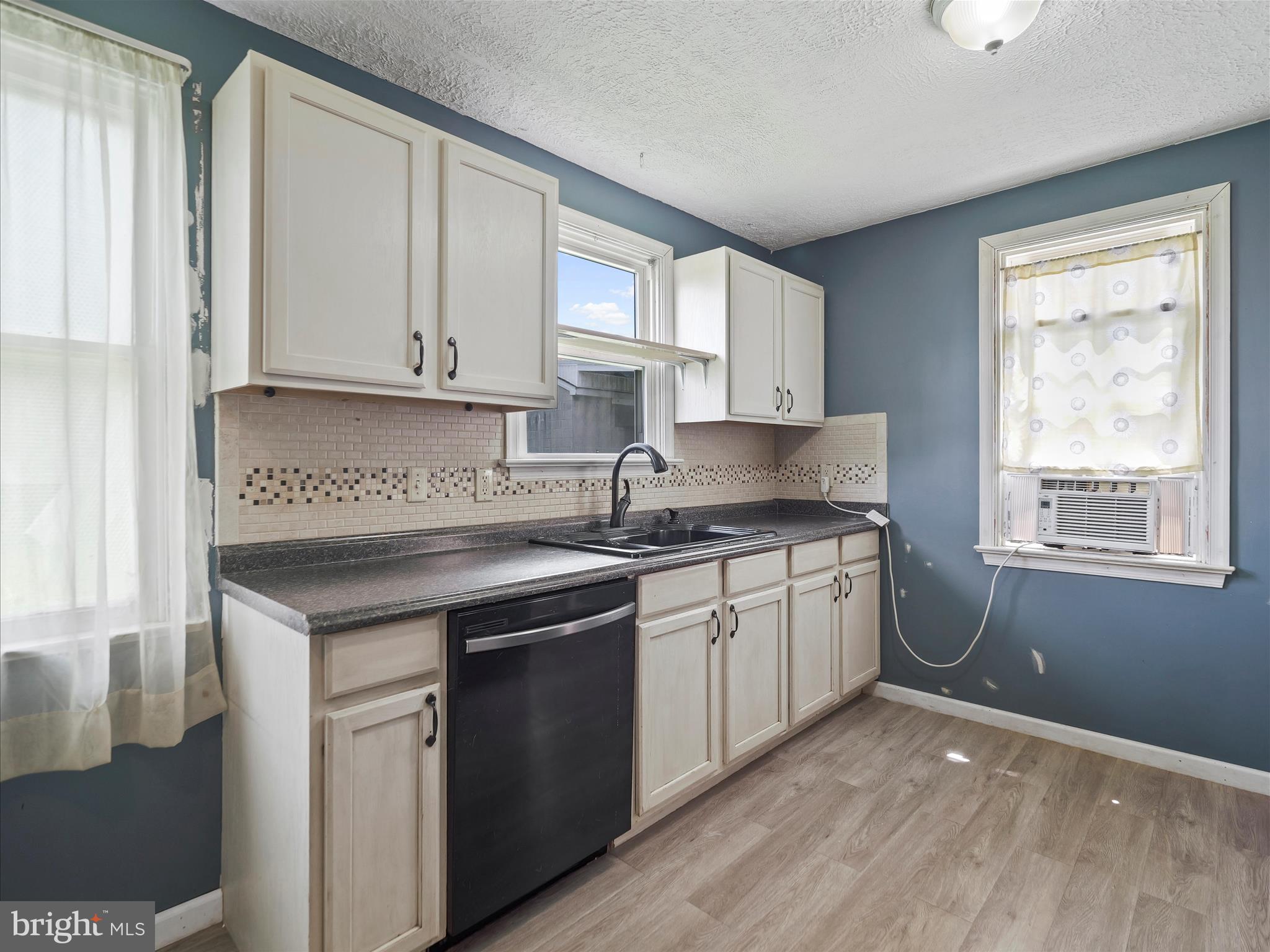 HAGERSTOWN - Residential