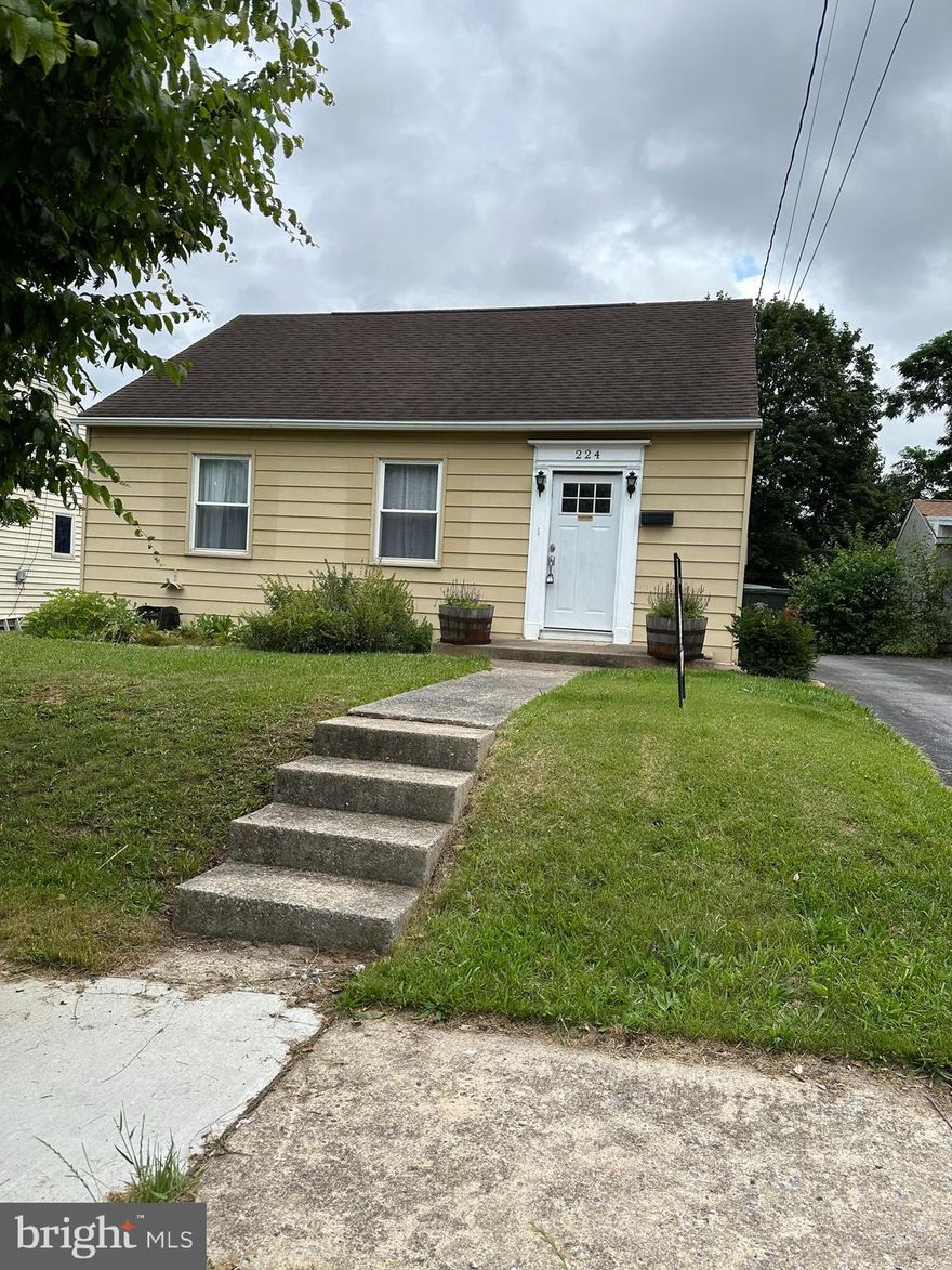 Great starter home!  This nice cape cod offers 3 bedrooms and 1 bath. Spacious loft could be used as the master's suite.    Fenced back yard.   Driveway and street parking. The home is conveniently located to the schools, shopping and interstates.  Some hardwood flooring.  Shed.