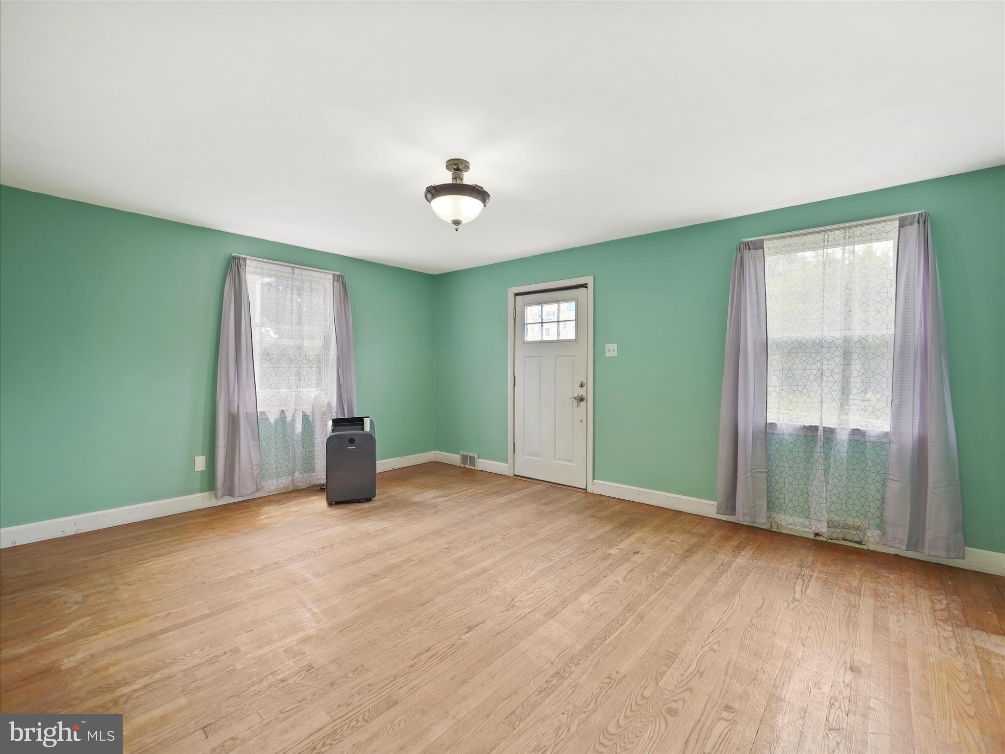 HAGERSTOWN - Residential