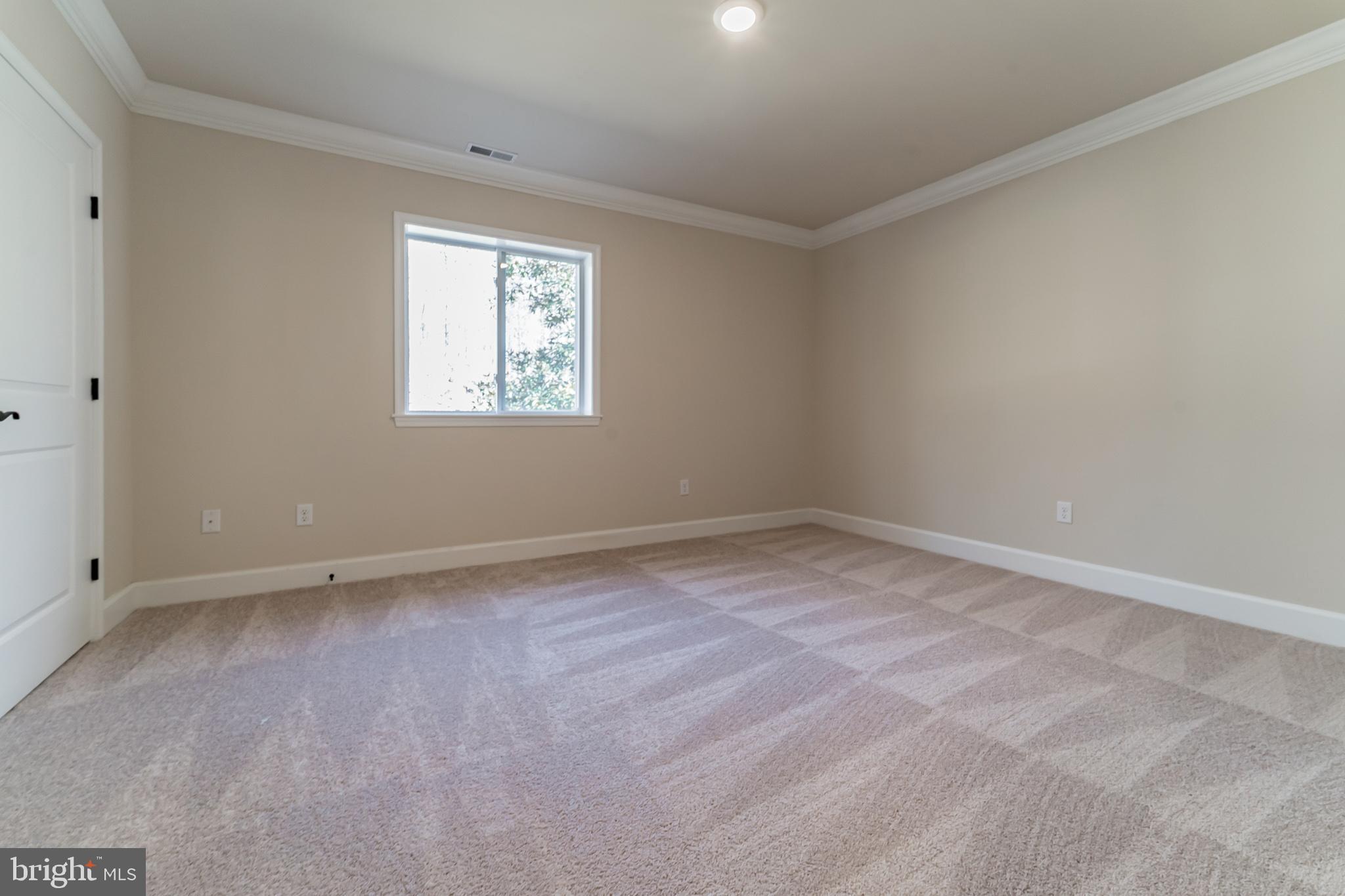 ELDERSBURG - Residential