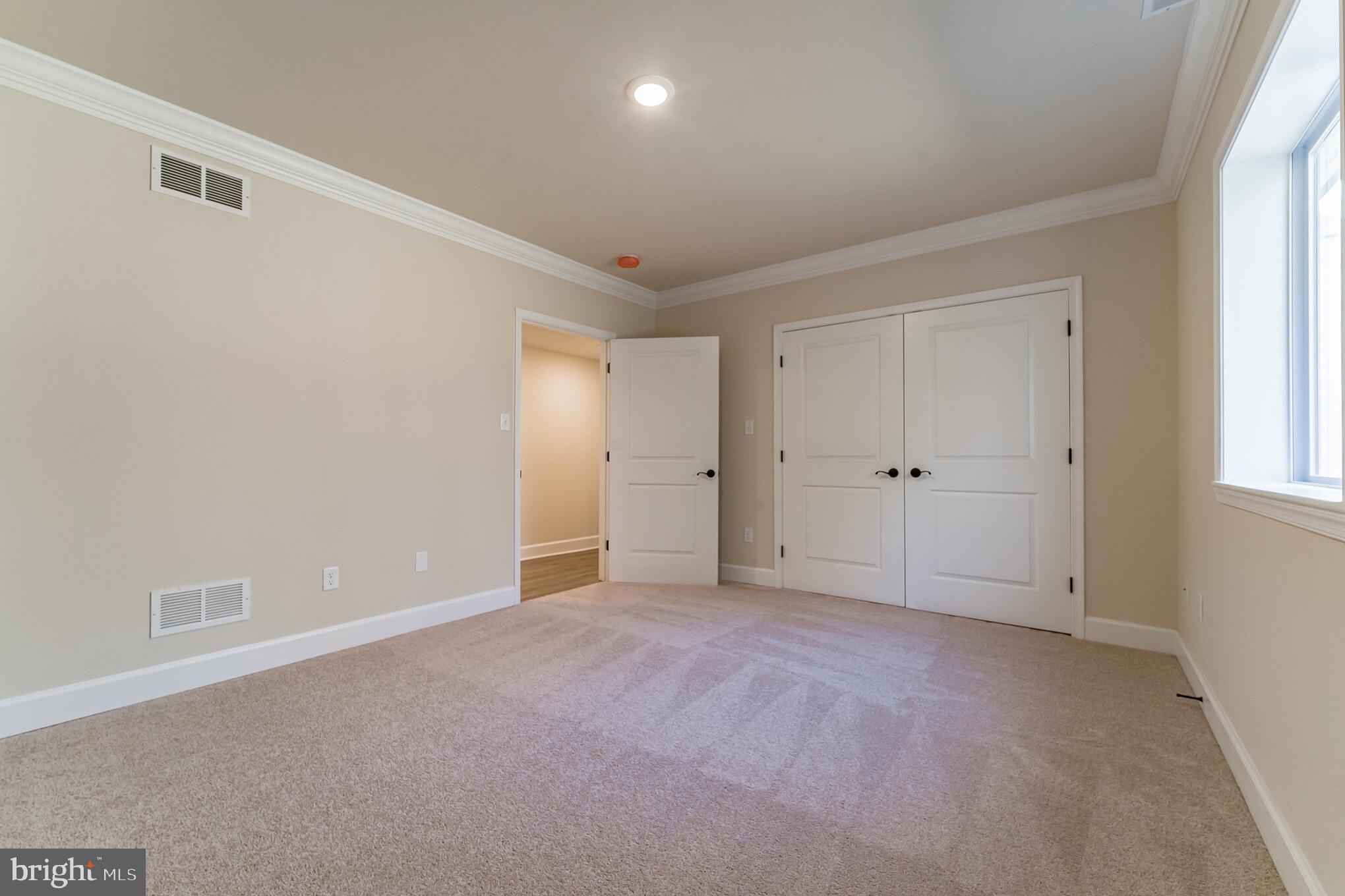 ELDERSBURG - Residential