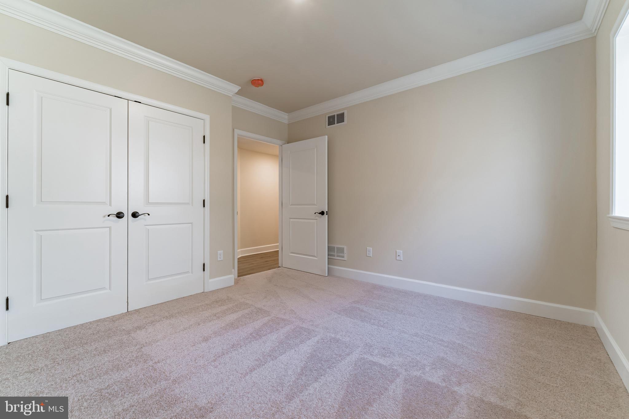 ELDERSBURG - Residential