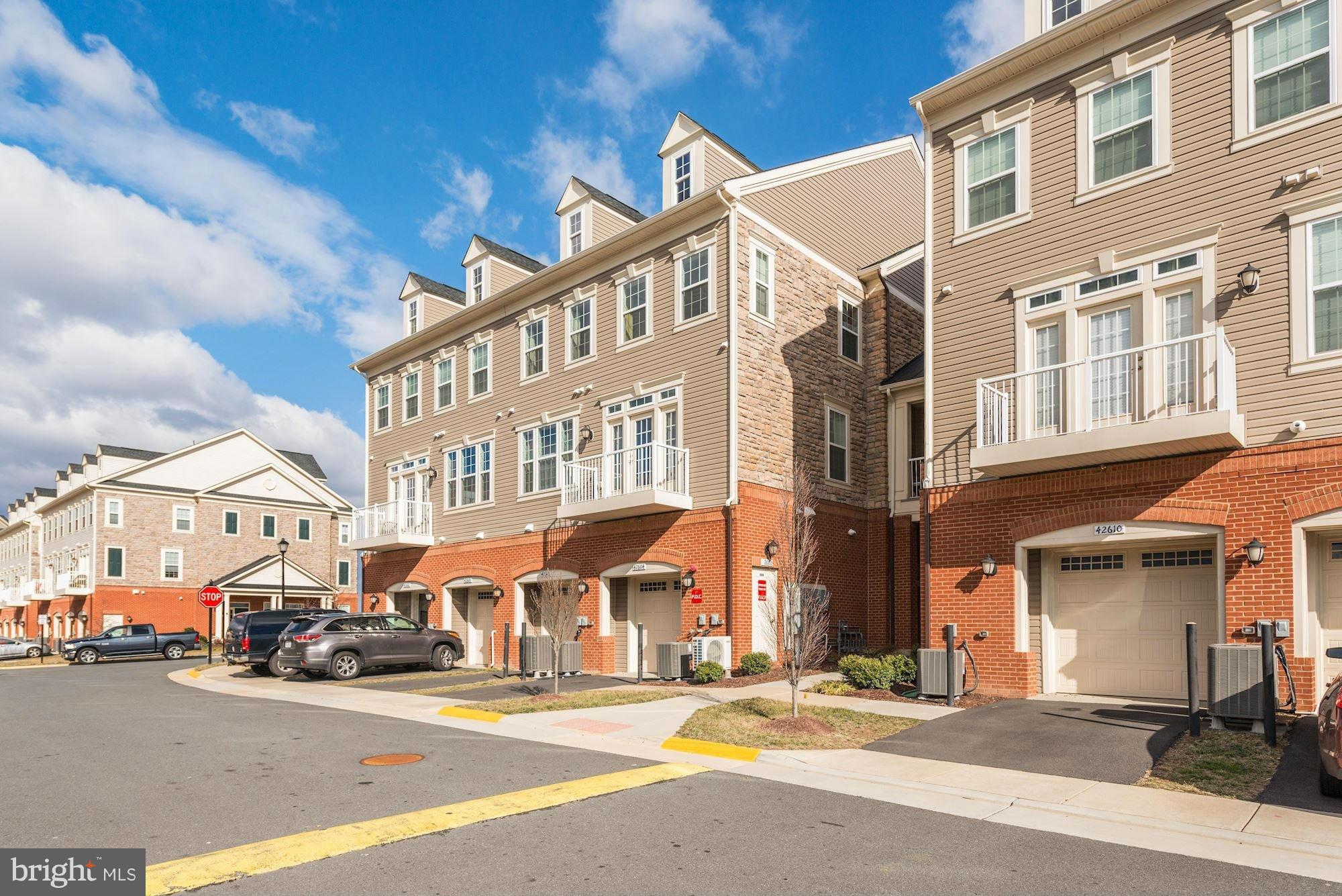 PRESERVE AT GOOSE CREEK - Residential