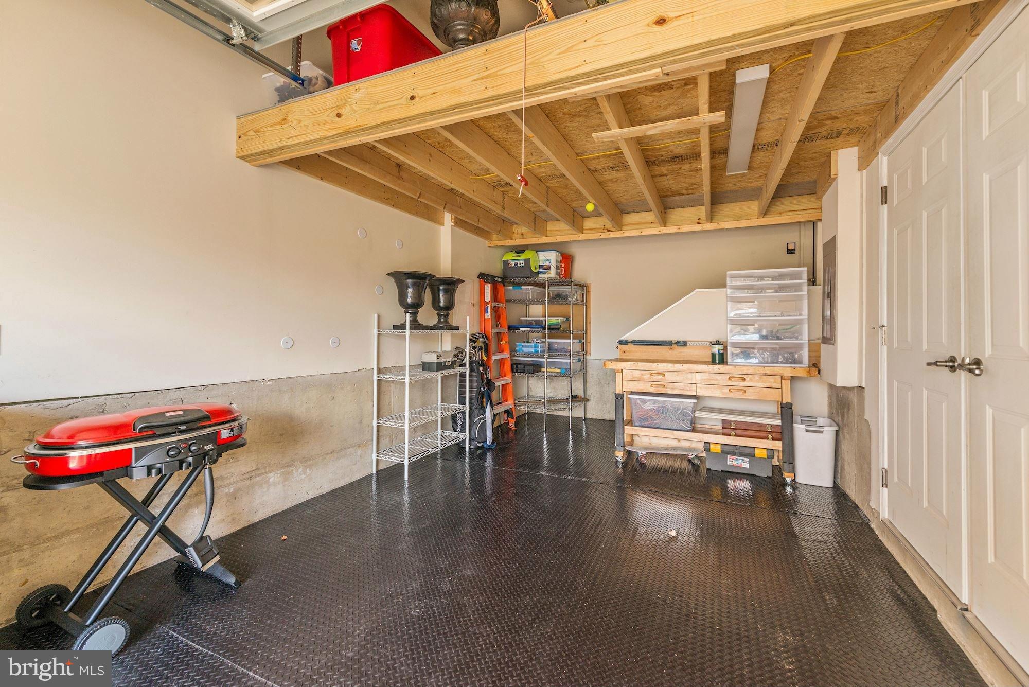 PRESERVE AT GOOSE CREEK - Residential