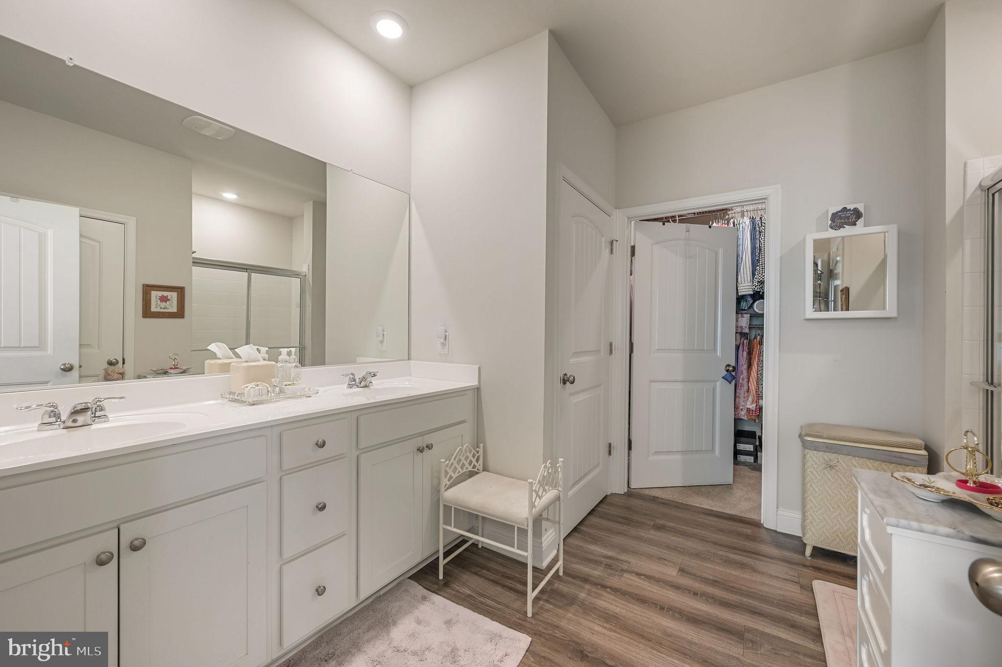 BERGMONT WOODS - Residential