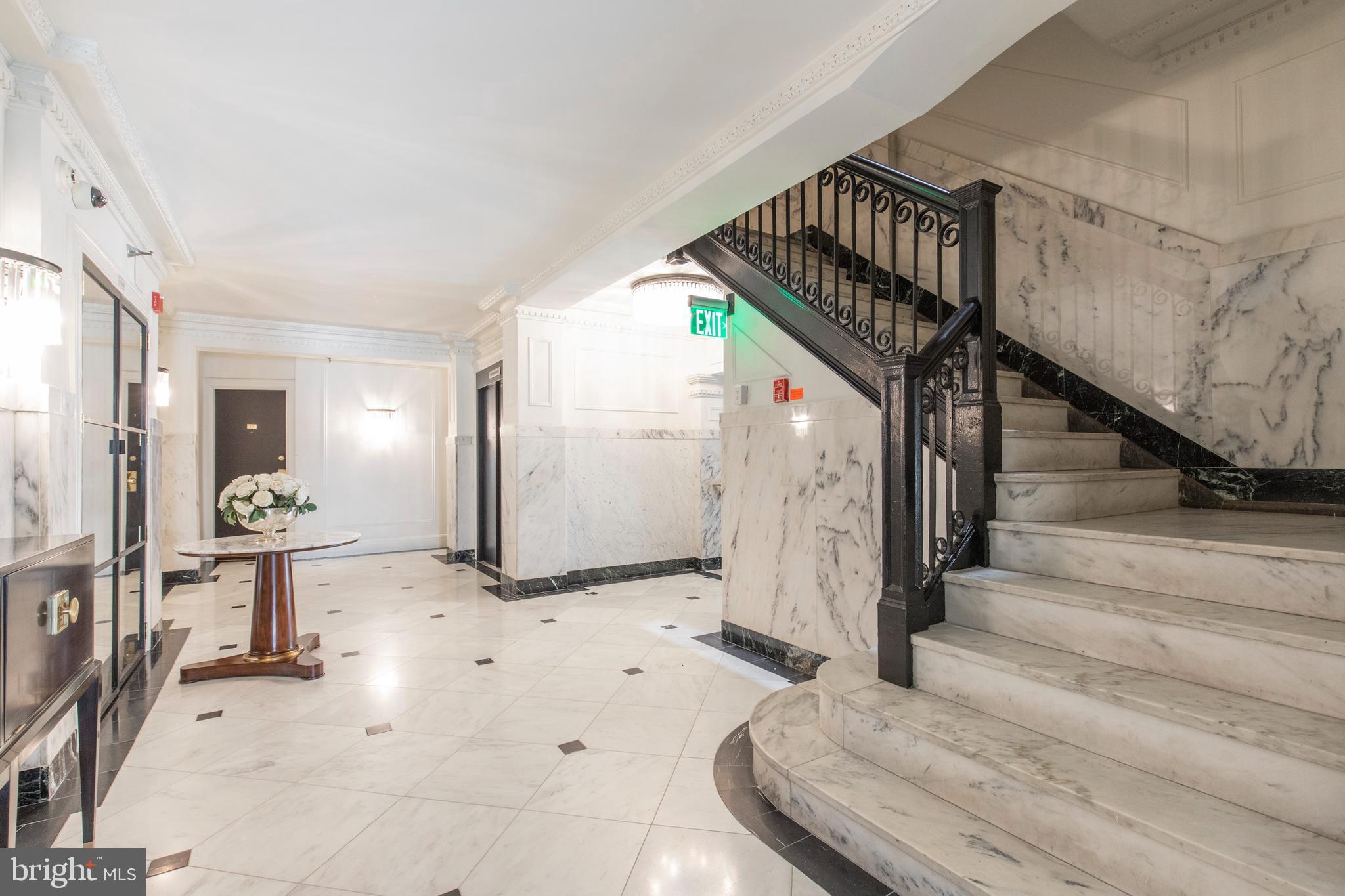 CENTER CITY - Residential Lease