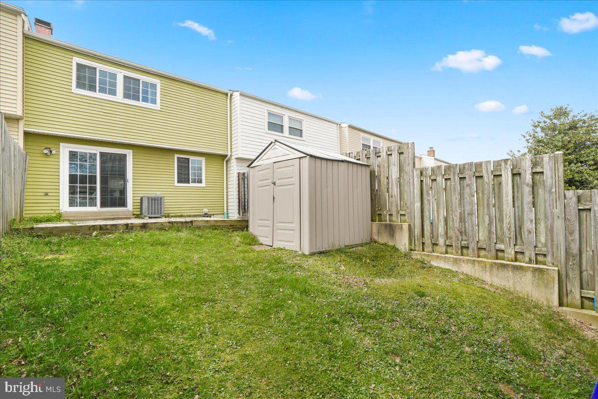 AMBER MEADOWS - Residential