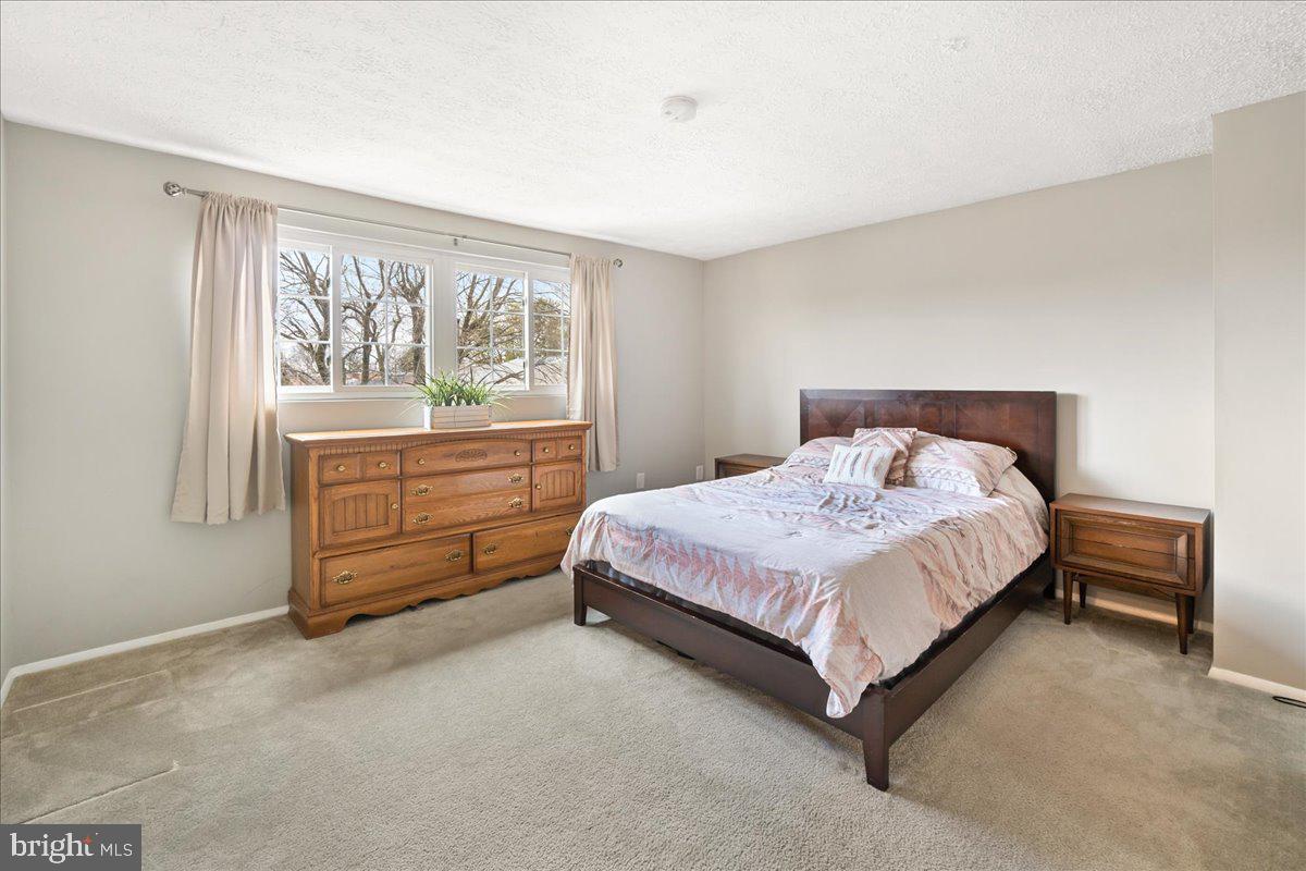 AMBER MEADOWS - Residential