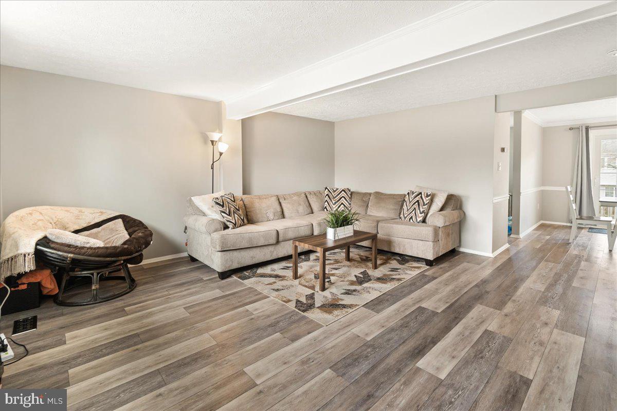 AMBER MEADOWS - Residential