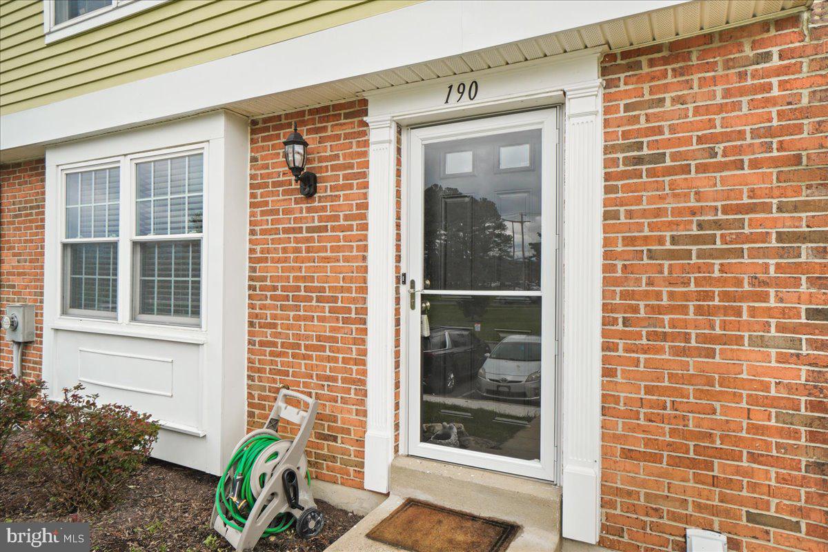 AMBER MEADOWS - Residential