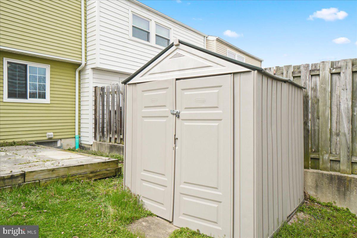 AMBER MEADOWS - Residential