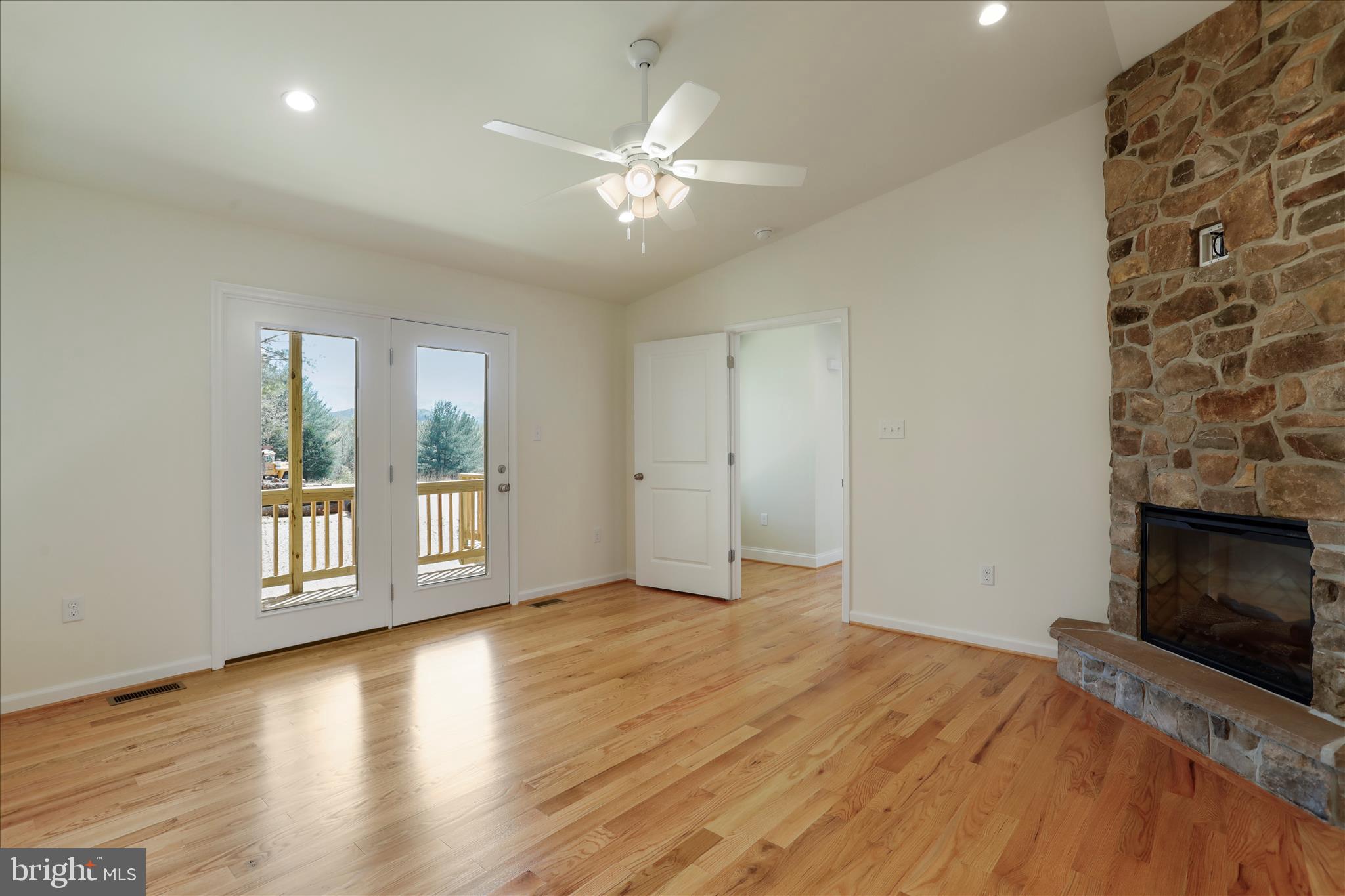 SHEN FARMS - Residential