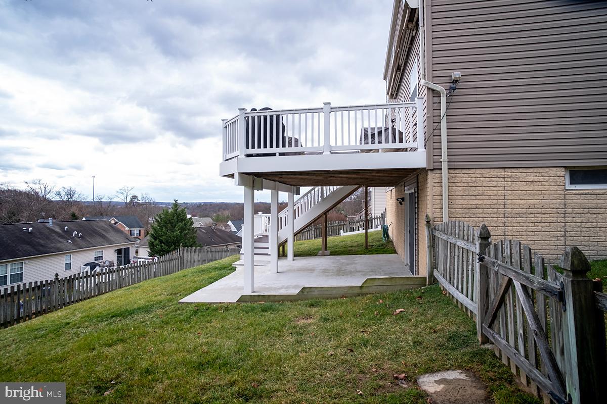 WILLIAMS KNOLL - Residential