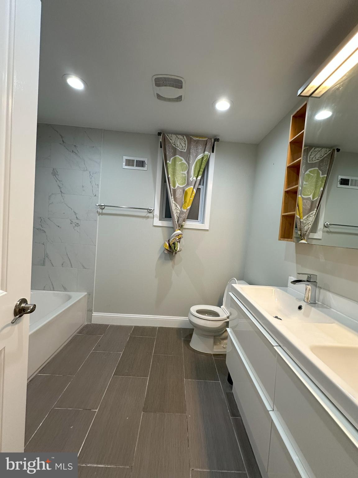 PHILADELPHIA (SOUTH) - Residential