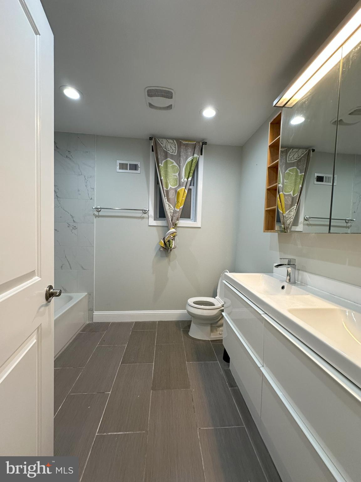 PHILADELPHIA (SOUTH) - Residential