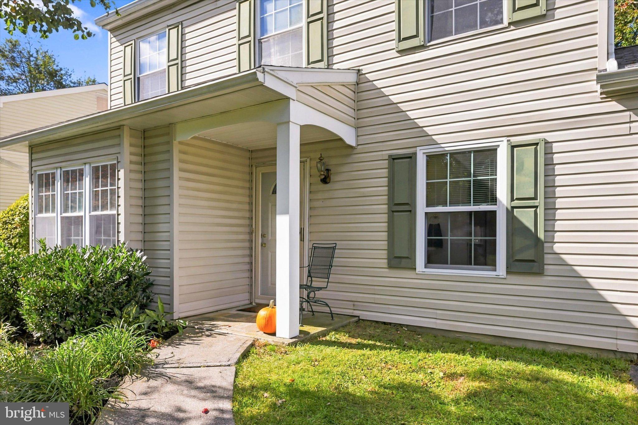 1303 LAWSON LANE