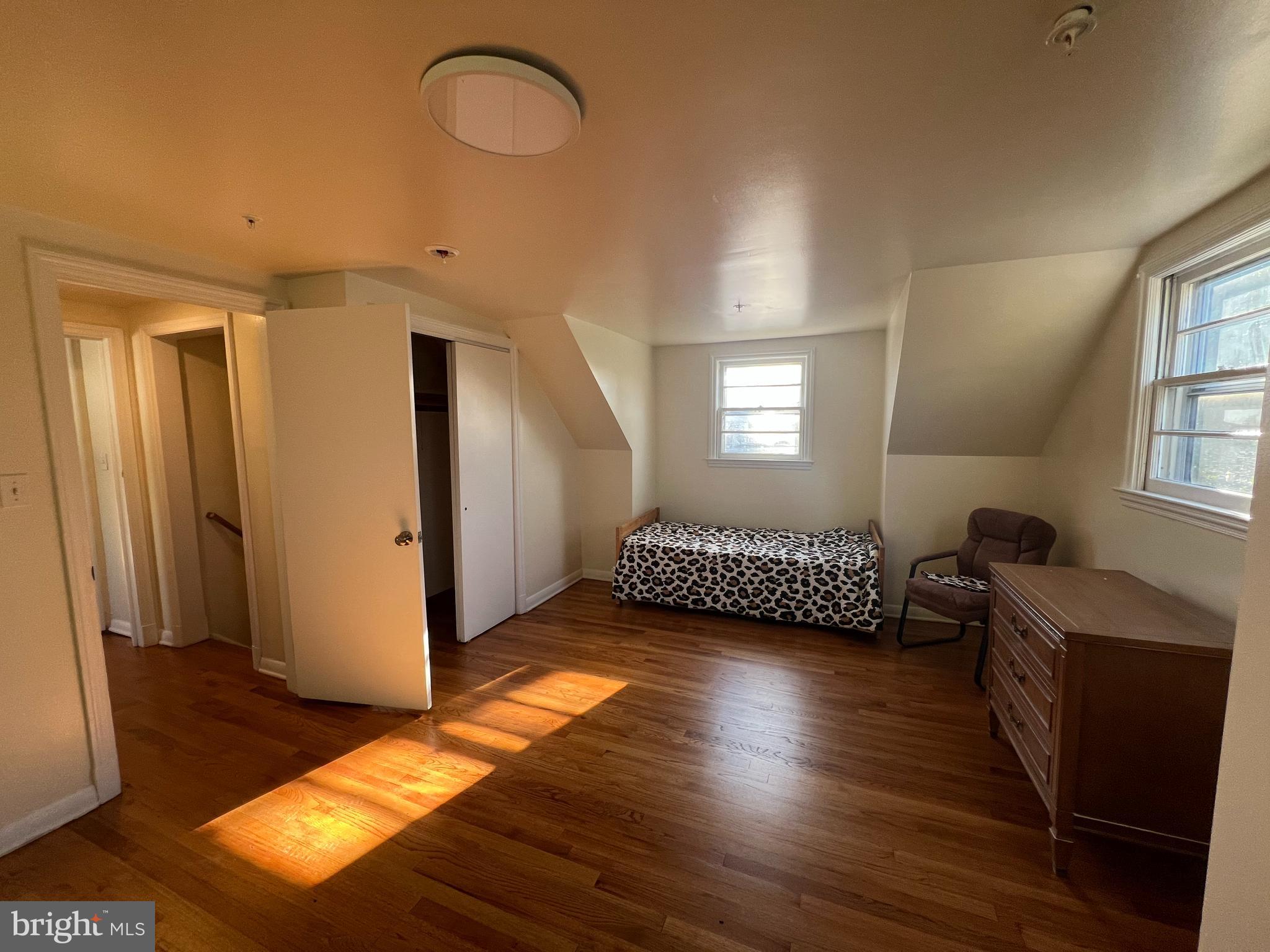 37 WILLOW
