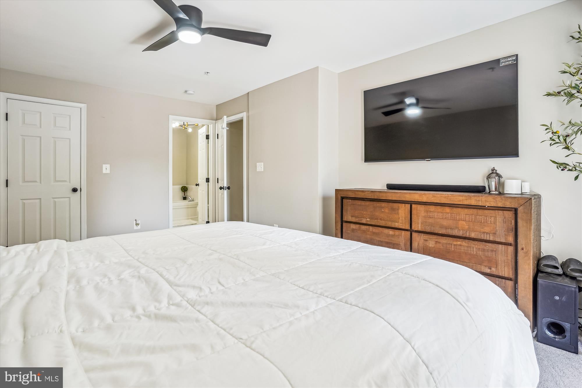 COUNTY CENTER CONDOS - Residential