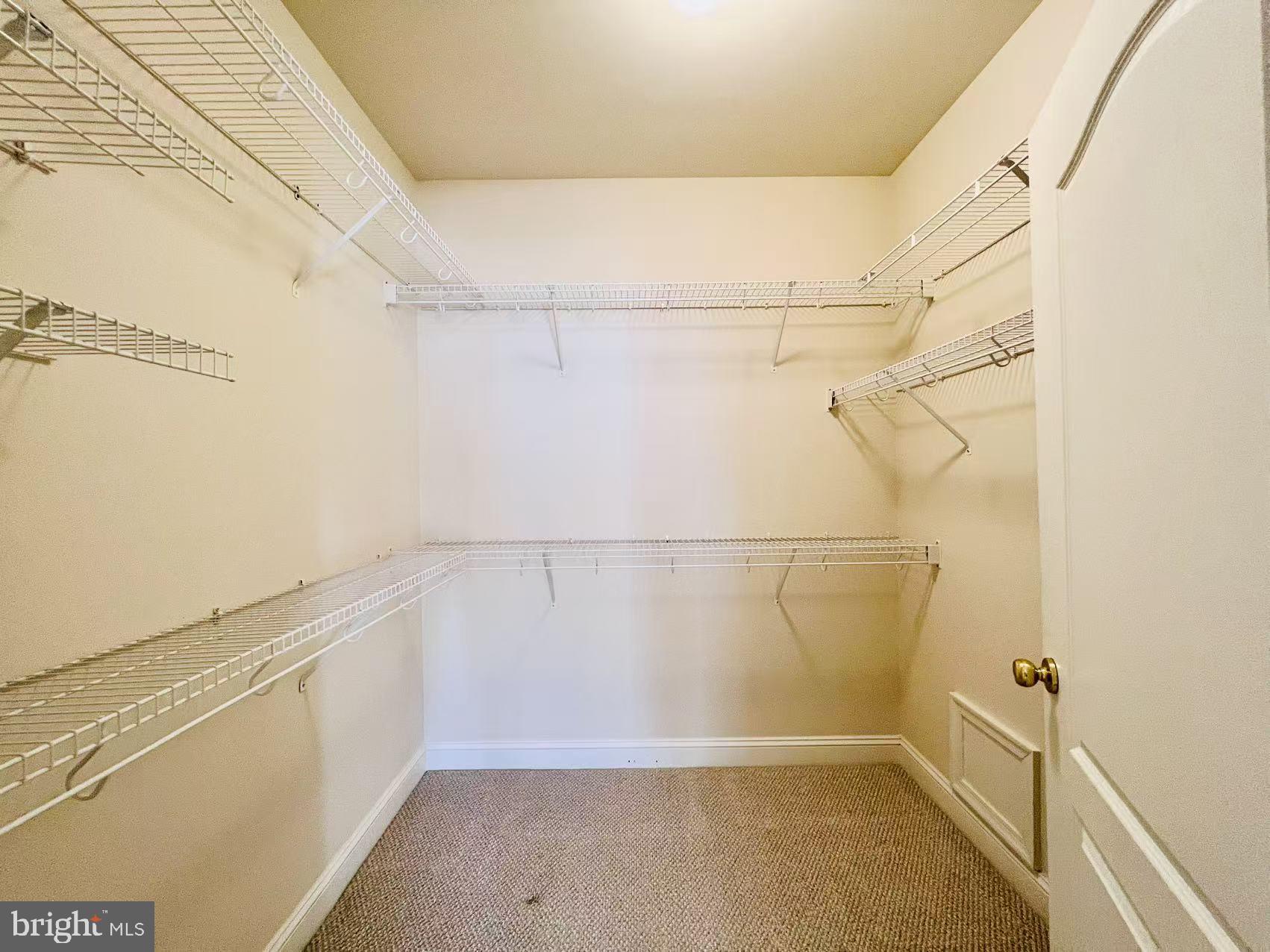 FALLSGROVE - Residential