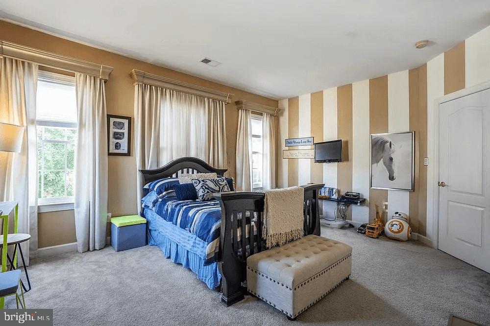 OAK CREEK CLUB - Residential Lease