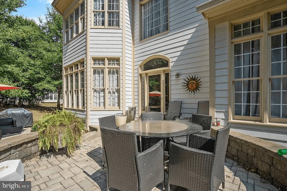 OAK CREEK CLUB - Residential Lease