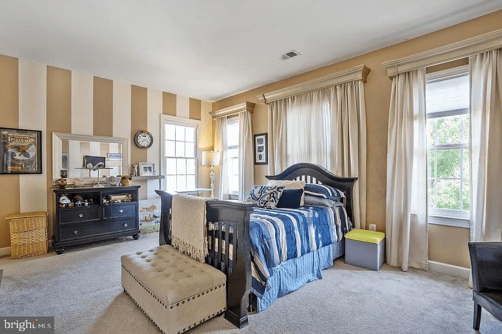 OAK CREEK CLUB - Residential Lease